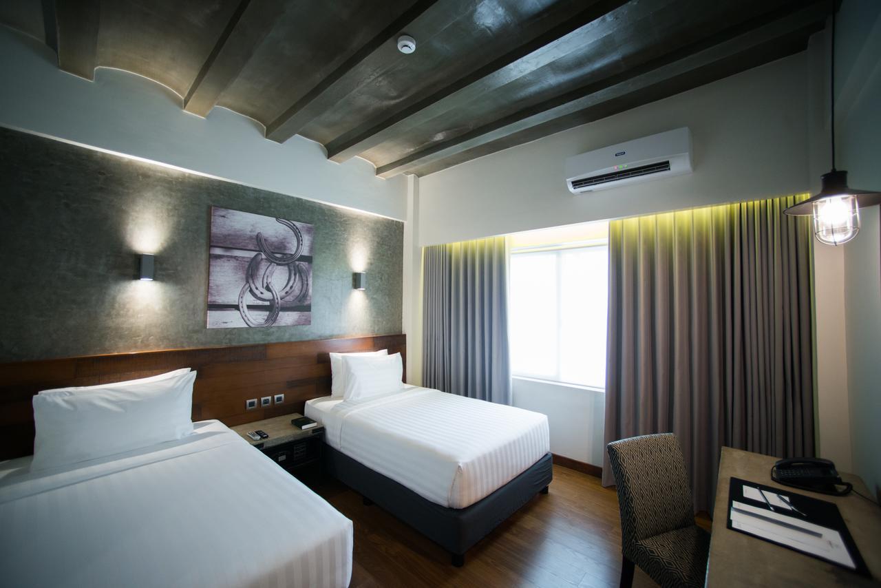 Double M Hotel Valencia  Extérieur photo