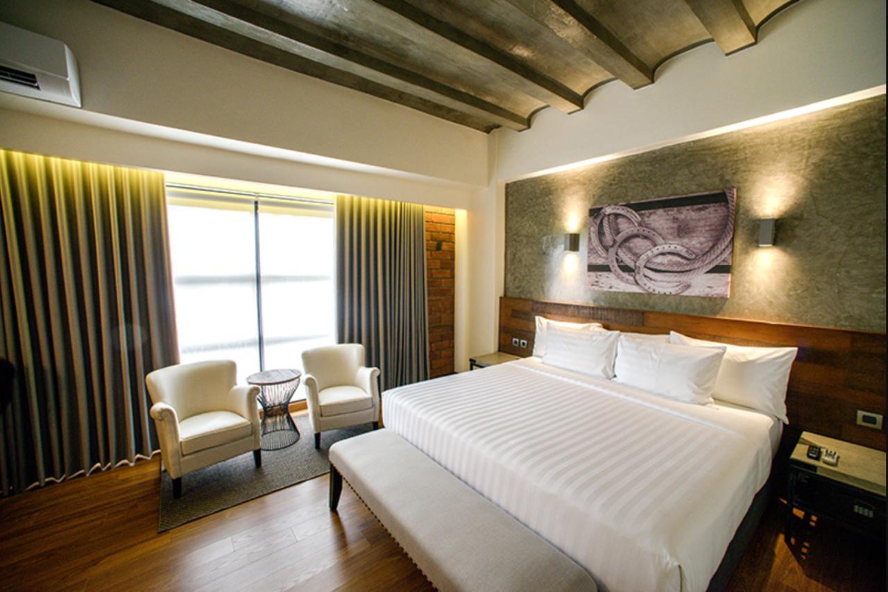 Double M Hotel Valencia  Extérieur photo