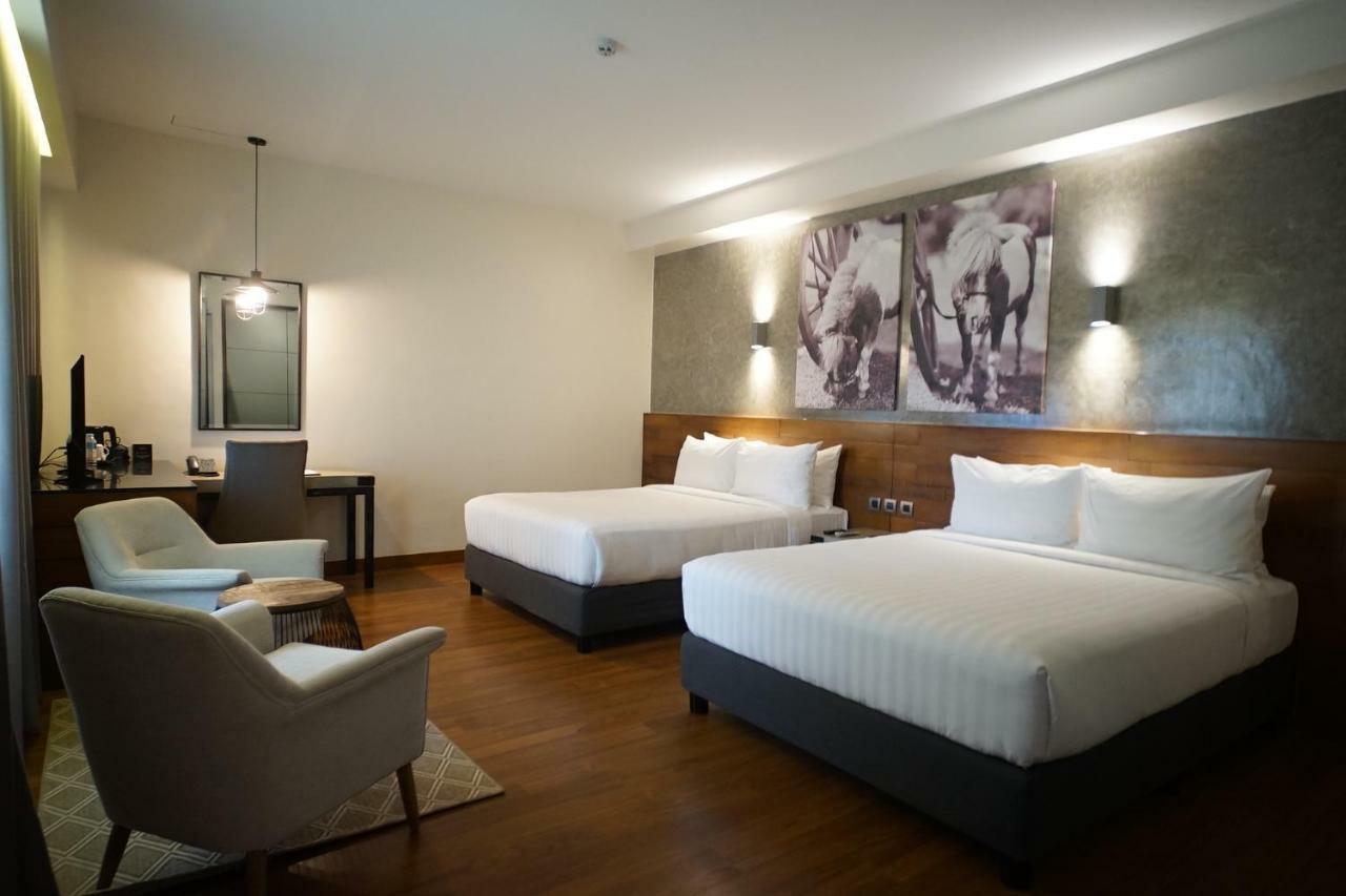 Double M Hotel Valencia  Extérieur photo